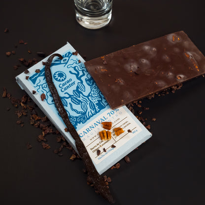 Carnaval — Barra de cacao 70% con nuez, pox y vainilla